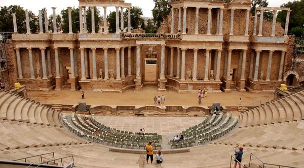 Excursión escolar al teatro romano y monumentos de Mérida 