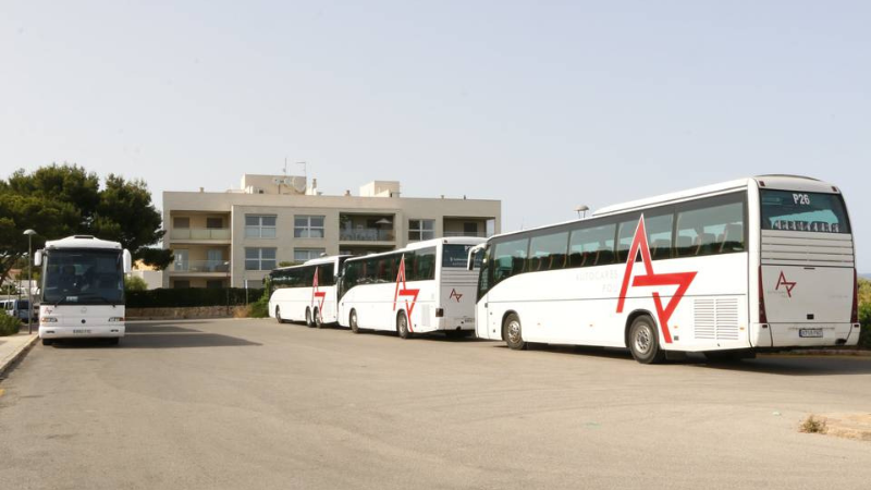 Alquiler de autobuses Pou (3)