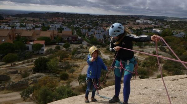Excursión escolar de escalada en La Pedriza 