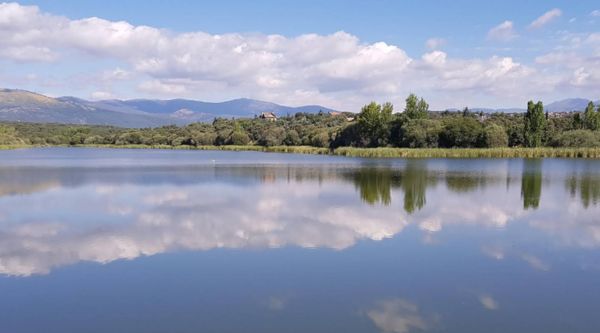 Actividad educativa de piragüismo y paddle surf en Valmayor (4)